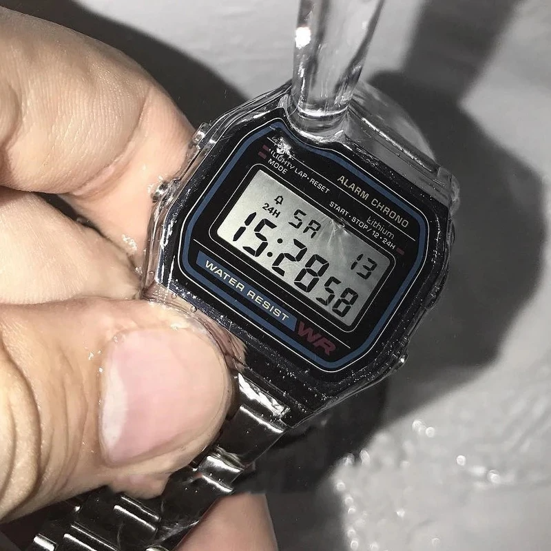 "Scopri l'Orologio Casio Unisex: Eleganza e Funzionalità in Ogni Dettaglio! Ordina Ora!"